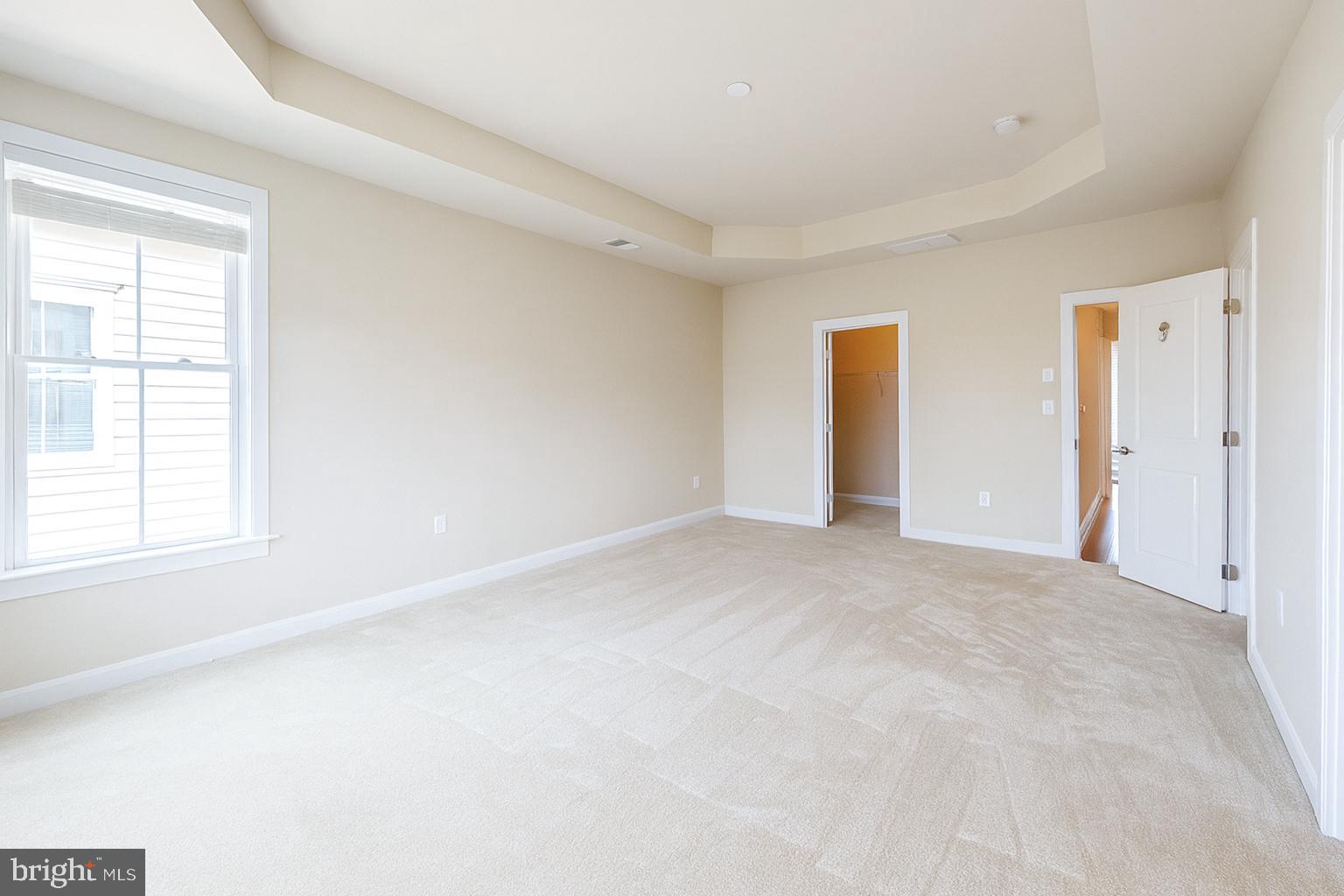20769 Duxbury Terrace Ashburn, VA 20147 - Photo 16 of 41 Primary Suite