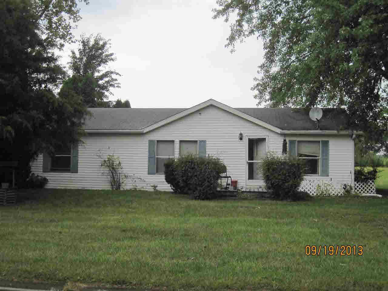 7800 West Cornbread Road Yorktown, IN 47396 - Photo 1 of 16