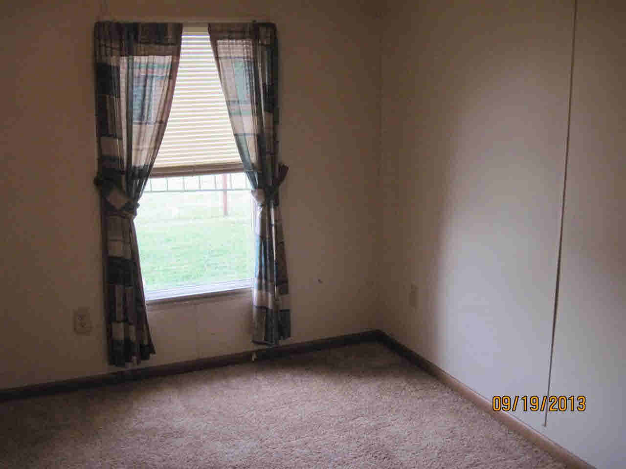 7800 West Cornbread Road Yorktown, IN 47396 - Photo 9 of 16
