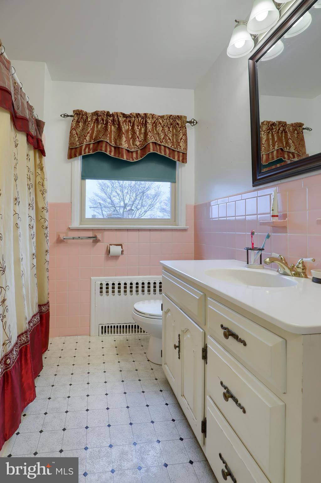 491 Long Road Manheim, PA 17545 - Photo 5 of 41