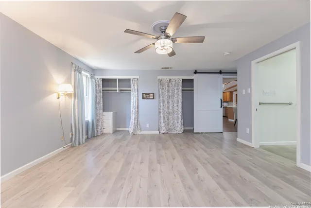 $337,500 | 8722 Midcrown Drive, Windcrest, TX 78239