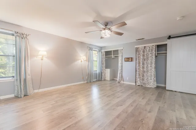 $337,500 | 8722 Midcrown Drive, Windcrest, TX 78239