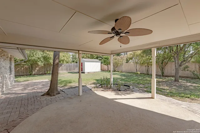 $337,500 | 8722 Midcrown Drive, Windcrest, TX 78239