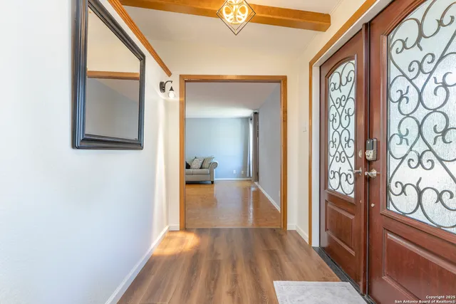 $337,500 | 8722 Midcrown Drive, Windcrest, TX 78239