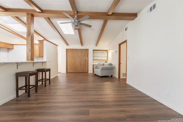 $337,500 | 8722 Midcrown Drive, Windcrest, TX 78239