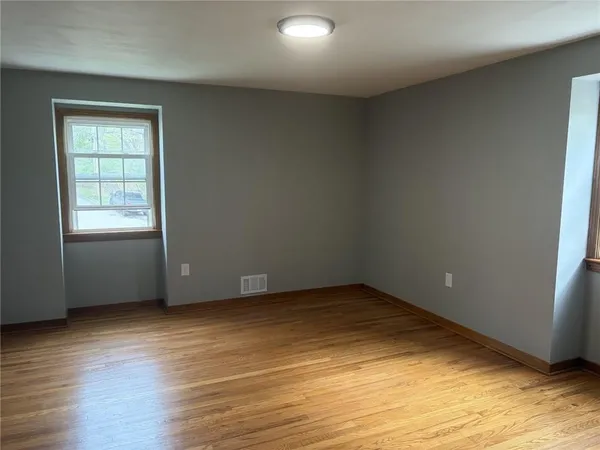 $2,200 | 9280 North Florence Road, Pittsburgh, PA 15237
