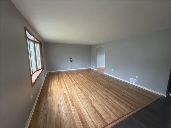 $2,200 | 9280 North Florence Road, Pittsburgh, PA 15237
