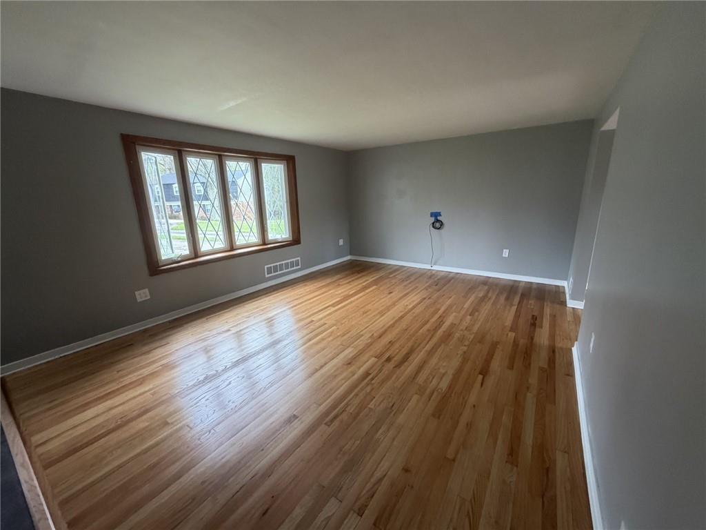 9280 North Florence Road Pittsburgh, PA 15237 - Photo 8 of 47