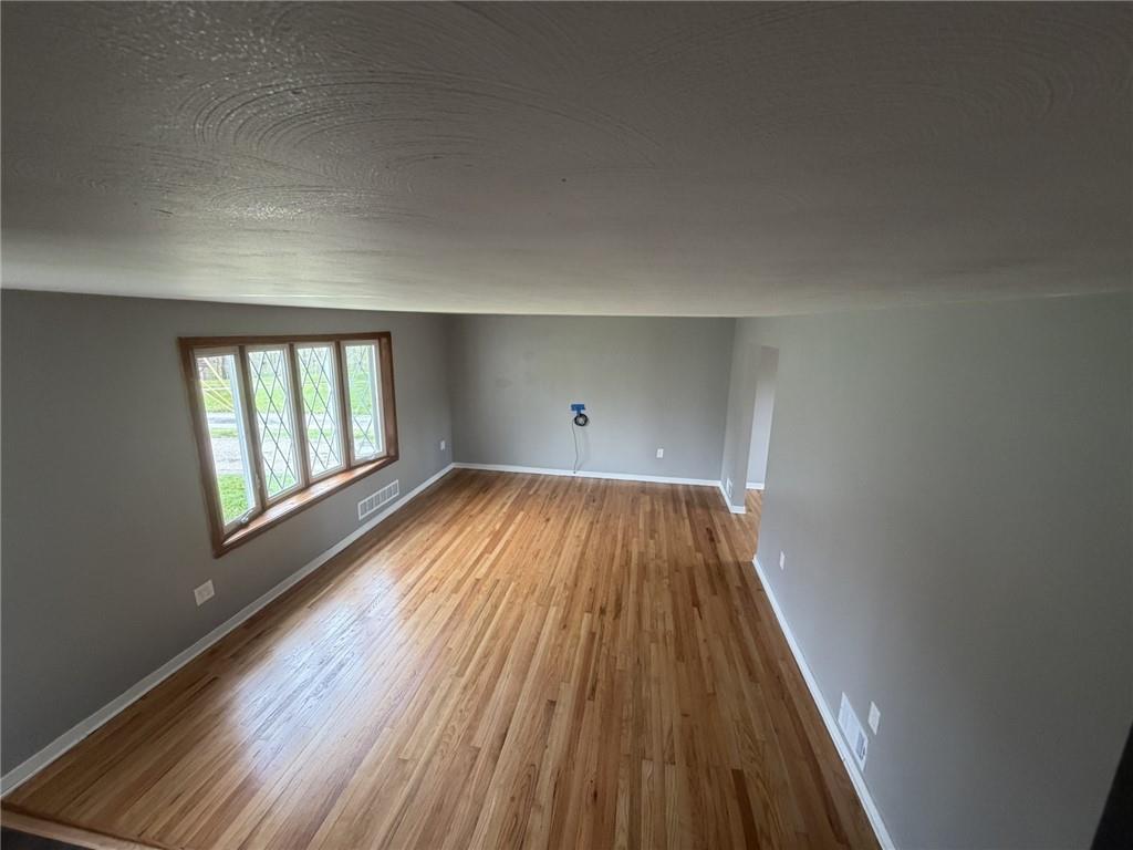 9280 North Florence Road Pittsburgh, PA 15237 - Photo 10 of 47