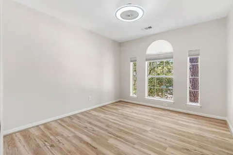 $715,000 | 38 Terraglen Drive, The Woodlands, TX 77382