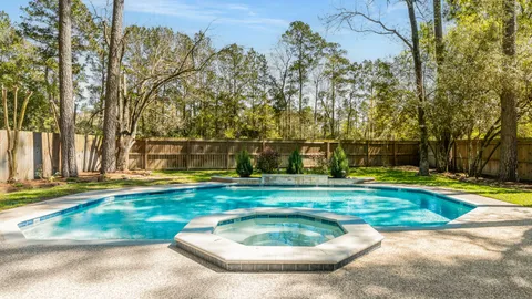 $715,000 | 38 Terraglen Drive, The Woodlands, TX 77382