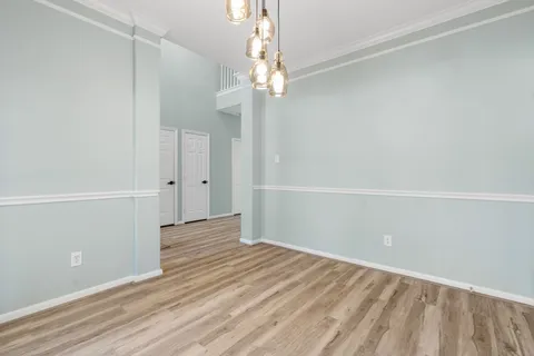 $715,000 | 38 Terraglen Drive, The Woodlands, TX 77382