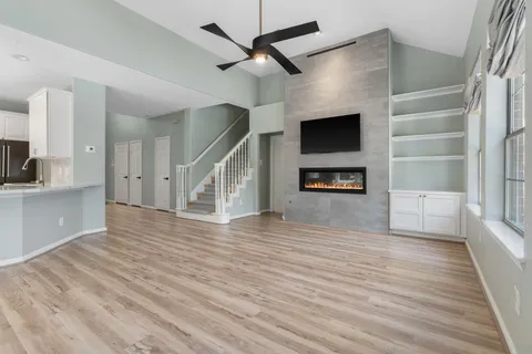 $715,000 | 38 Terraglen Drive, The Woodlands, TX 77382