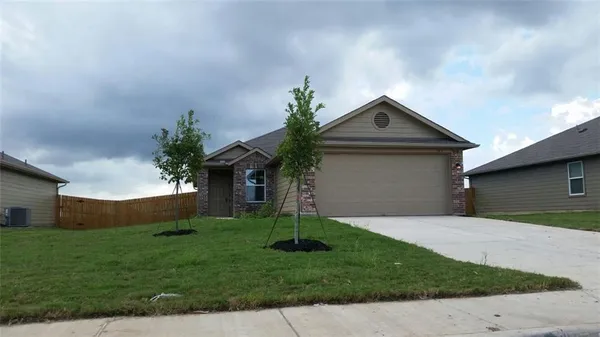 $1,800 | 185 Voss, Kyle, TX 78640