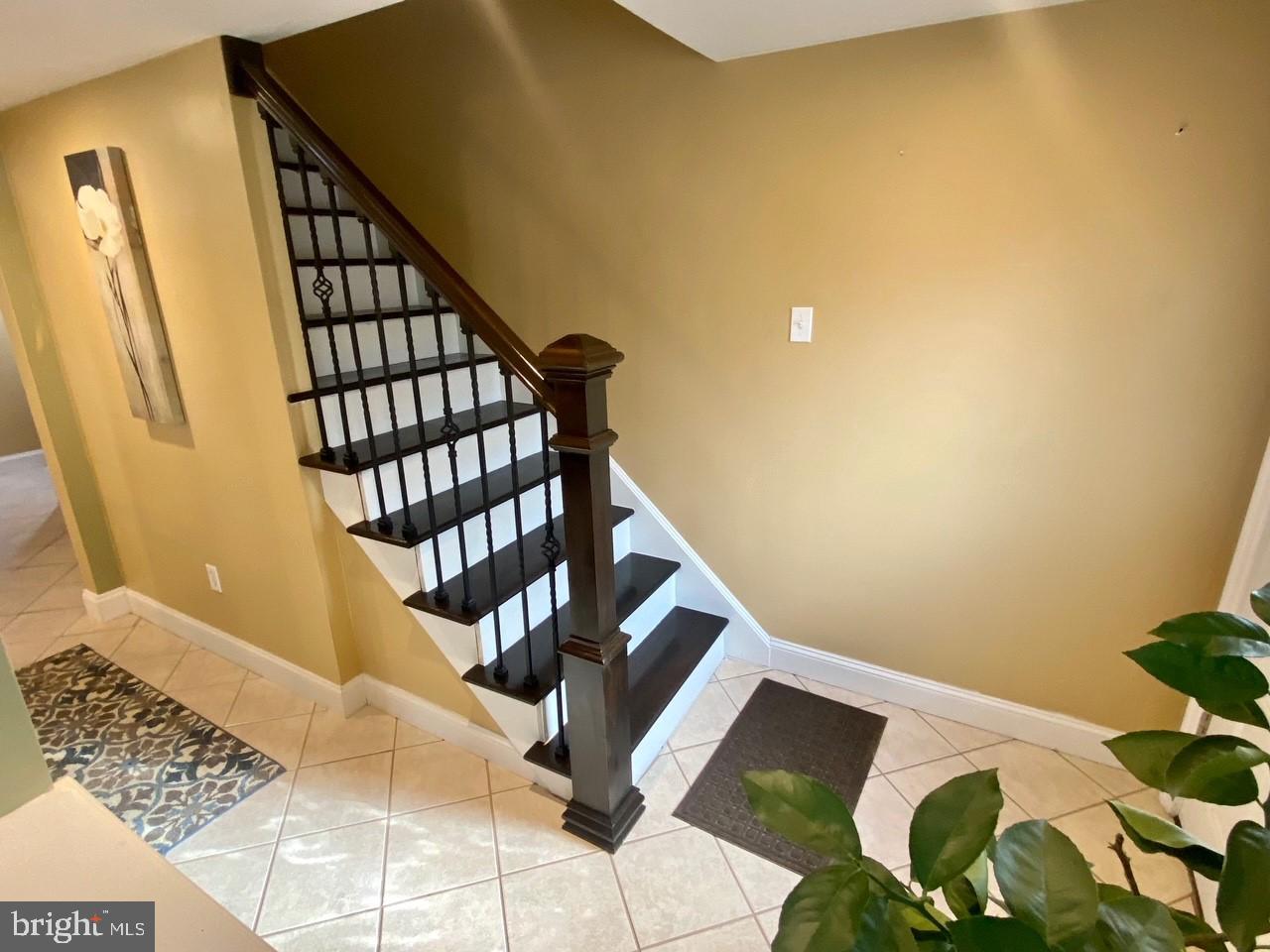 365 Buchert Road Pottstown, PA 19464 - Photo 14 of 28 Foyer