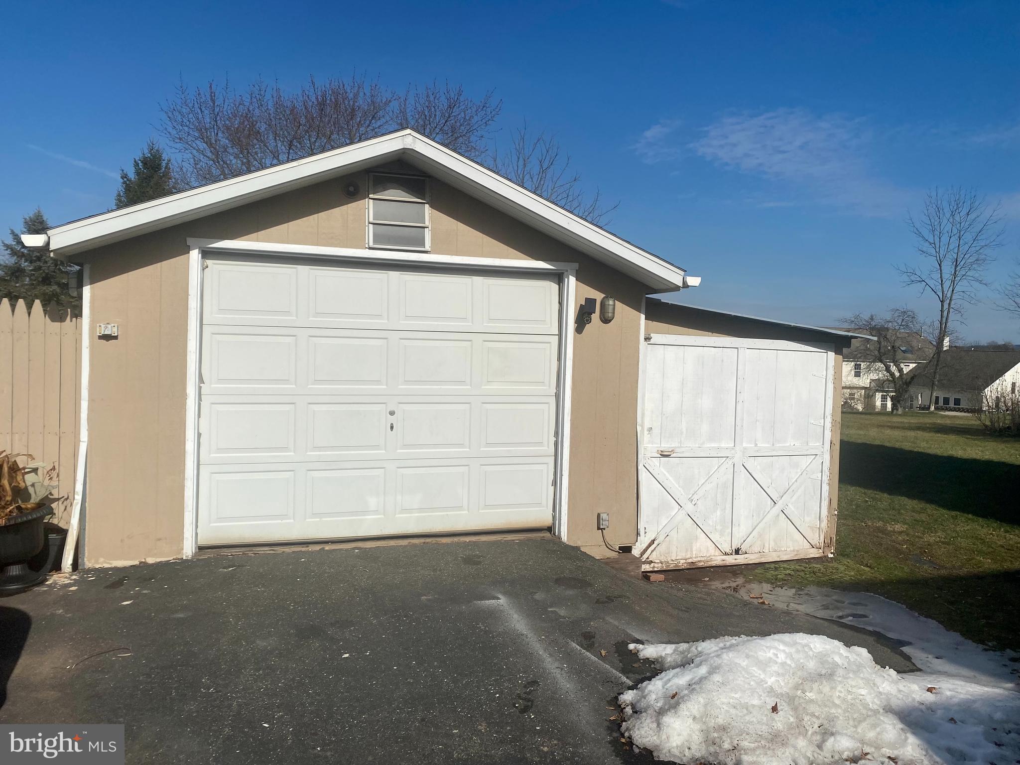 365 Buchert Road Pottstown, PA 19464 - Photo 27 of 28 Garage