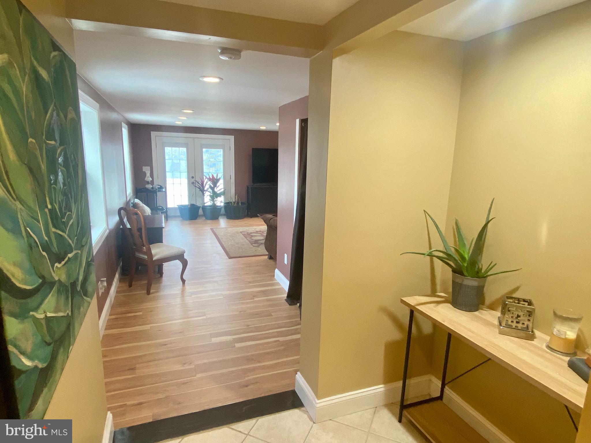 365 Buchert Road Pottstown, PA 19464 - Photo 9 of 28 1st Floor Hallway