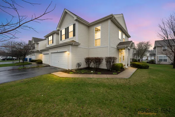 $249,000 | 1531 Legacy Drive, Unit 4, DeKalb, IL 60115