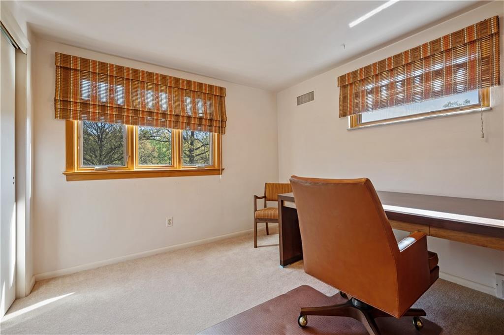 206 Washington Road Pittsburgh, PA 15221 - Photo 16 of 19 Gallery Image 16