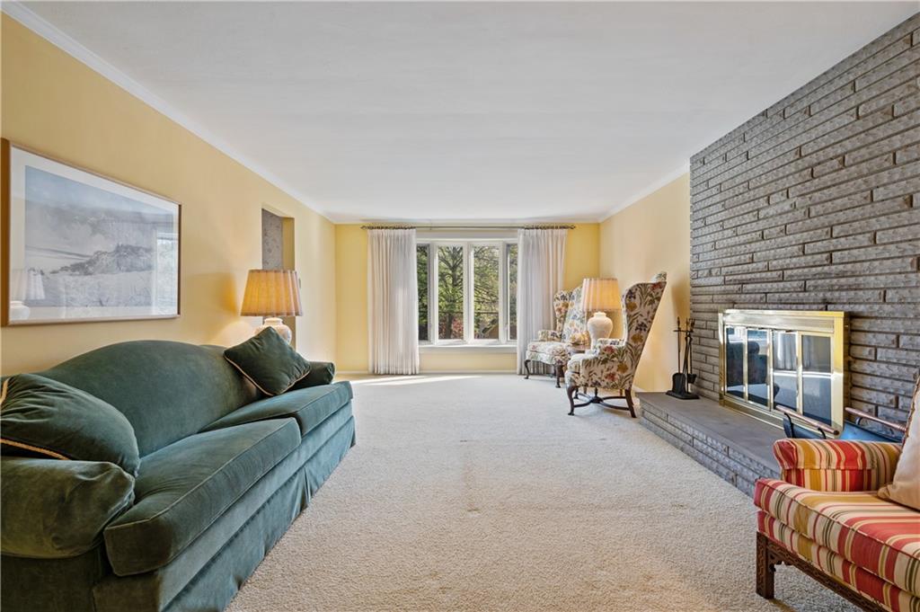206 Washington Road Pittsburgh, PA 15221 - Photo 3 of 19 Gallery Image 3