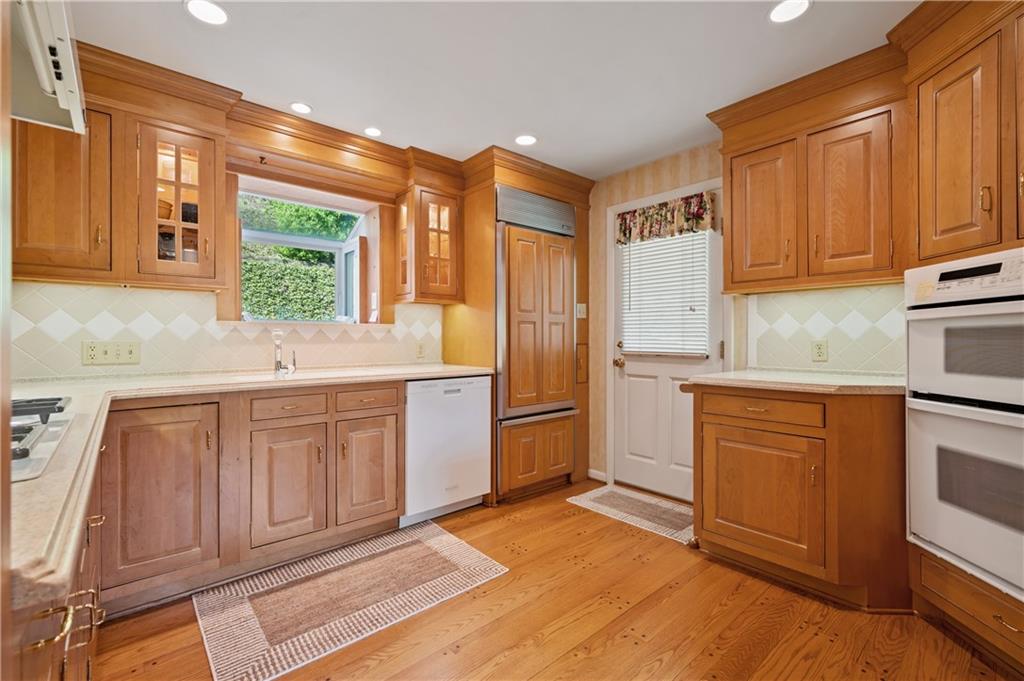 206 Washington Road Pittsburgh, PA 15221 - Photo 8 of 19 Gallery Image 8