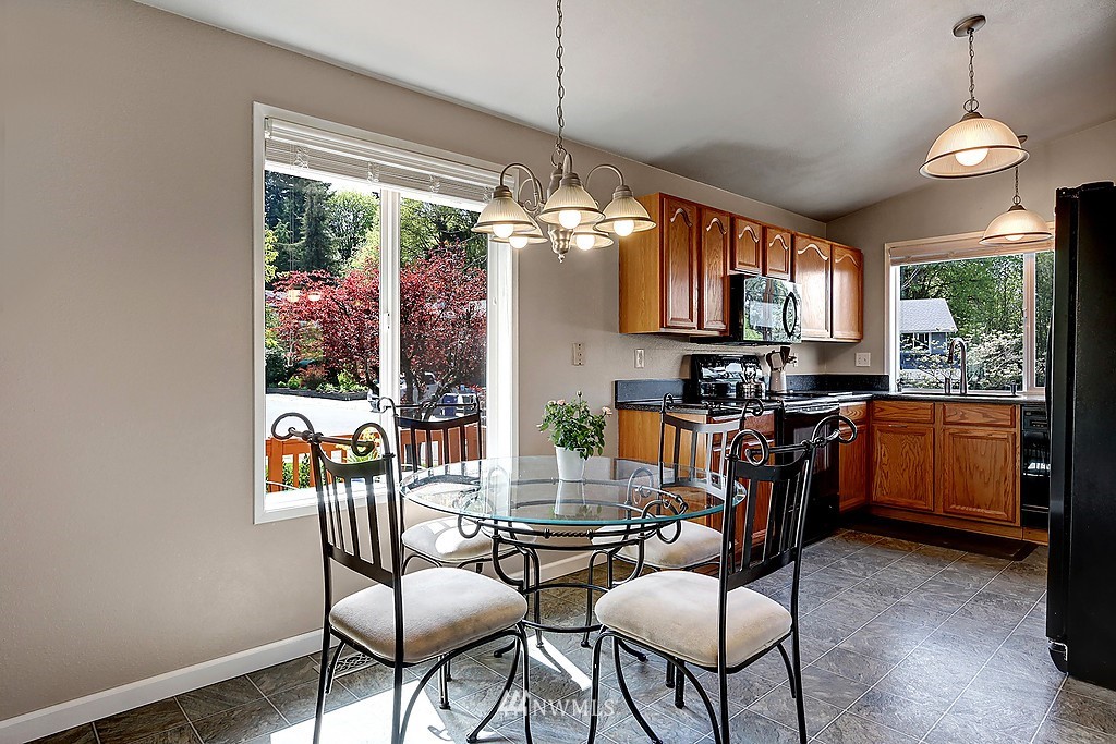 21815 8th Place West Bothell, WA 98021 - Photo 16 of 25