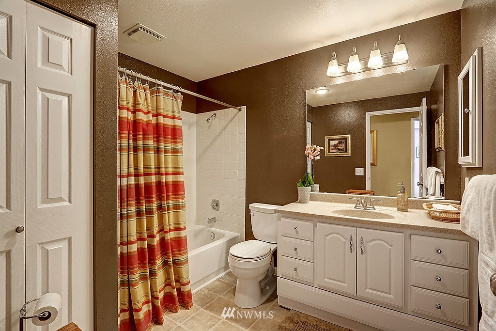 21815 8th Place West Bothell, WA 98021 - Photo 21 of 25