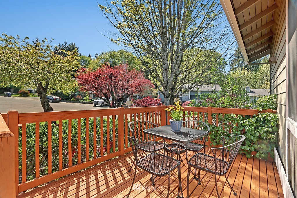 21815 8th Place West Bothell, WA 98021 - Photo 4 of 25
