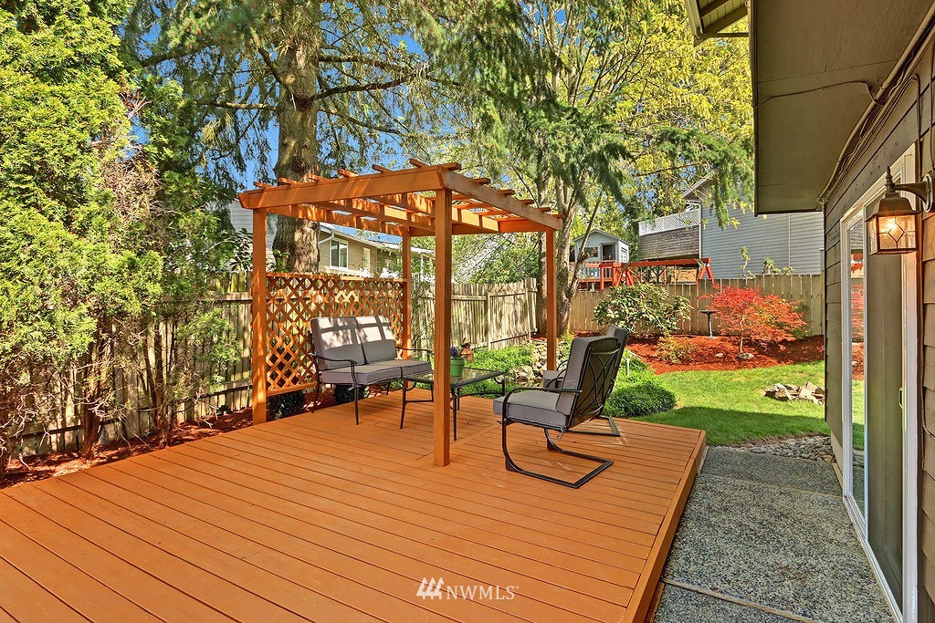 21815 8th Place West Bothell, WA 98021 - Photo 7 of 25