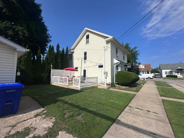 $229,400 | 5804 34th Avenue, Kenosha, WI 53144