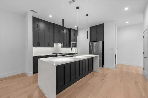 $4,100 | 5227 Lindsley Avenue, Dallas, TX 75223