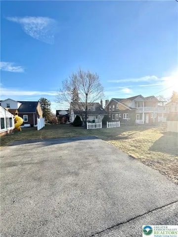 $2,100 | 1921 West Highland Street, Allentown, PA 18104