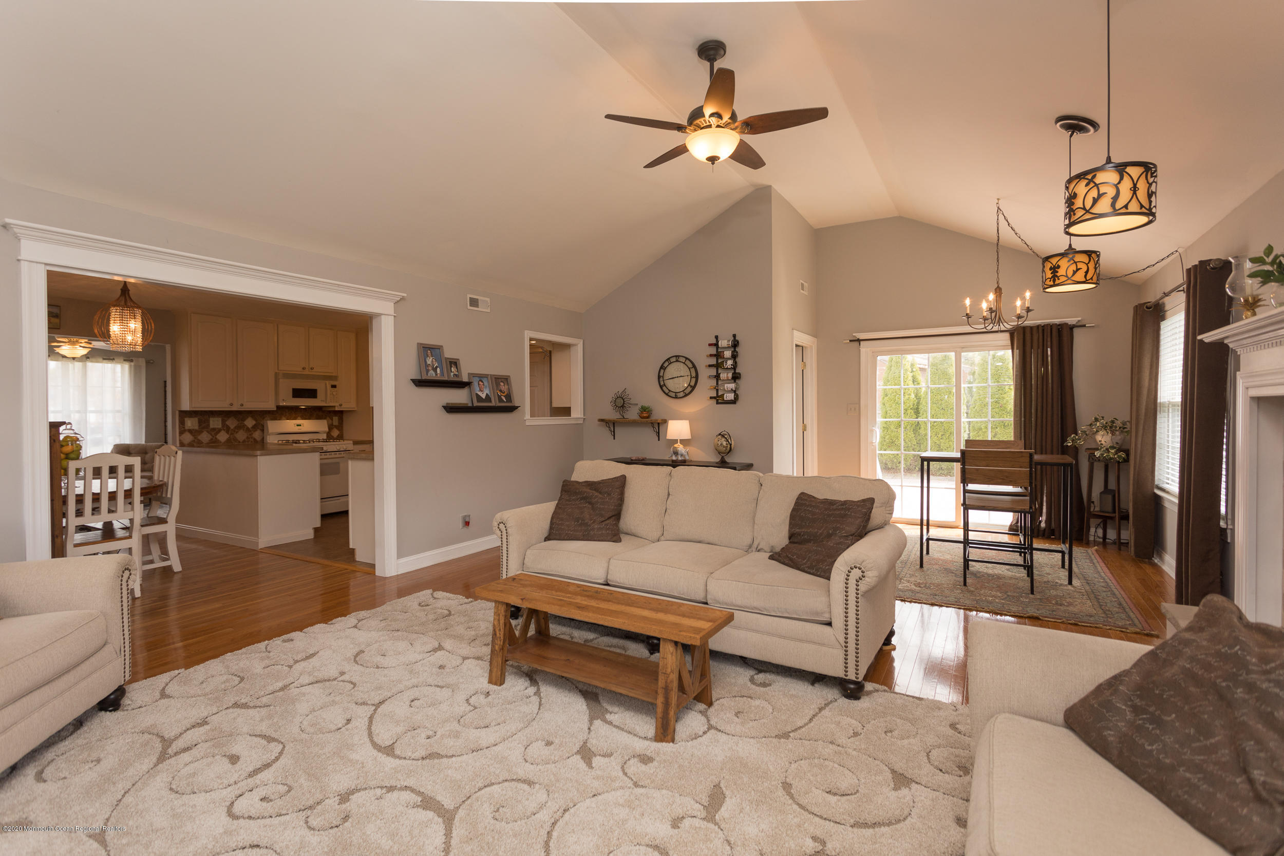 326 Privateer Road Manahawkin, NJ 08050 - Photo 16 of 34 Great Room 1c