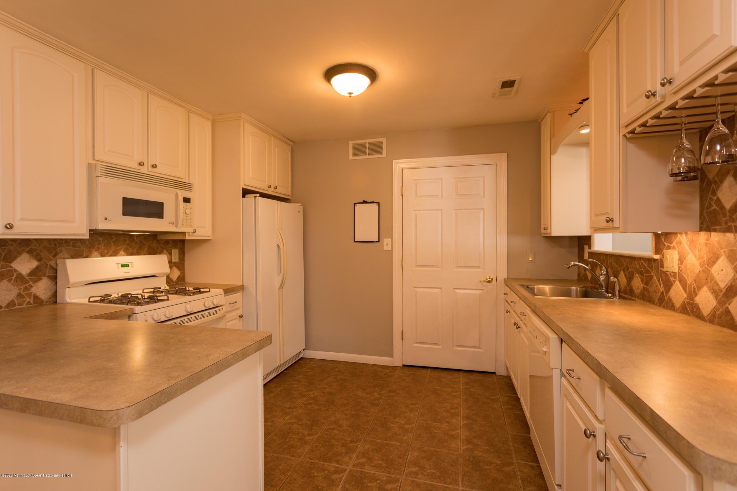 326 Privateer Road Manahawkin, NJ 08050 - Photo 6 of 34 Kitchen 2