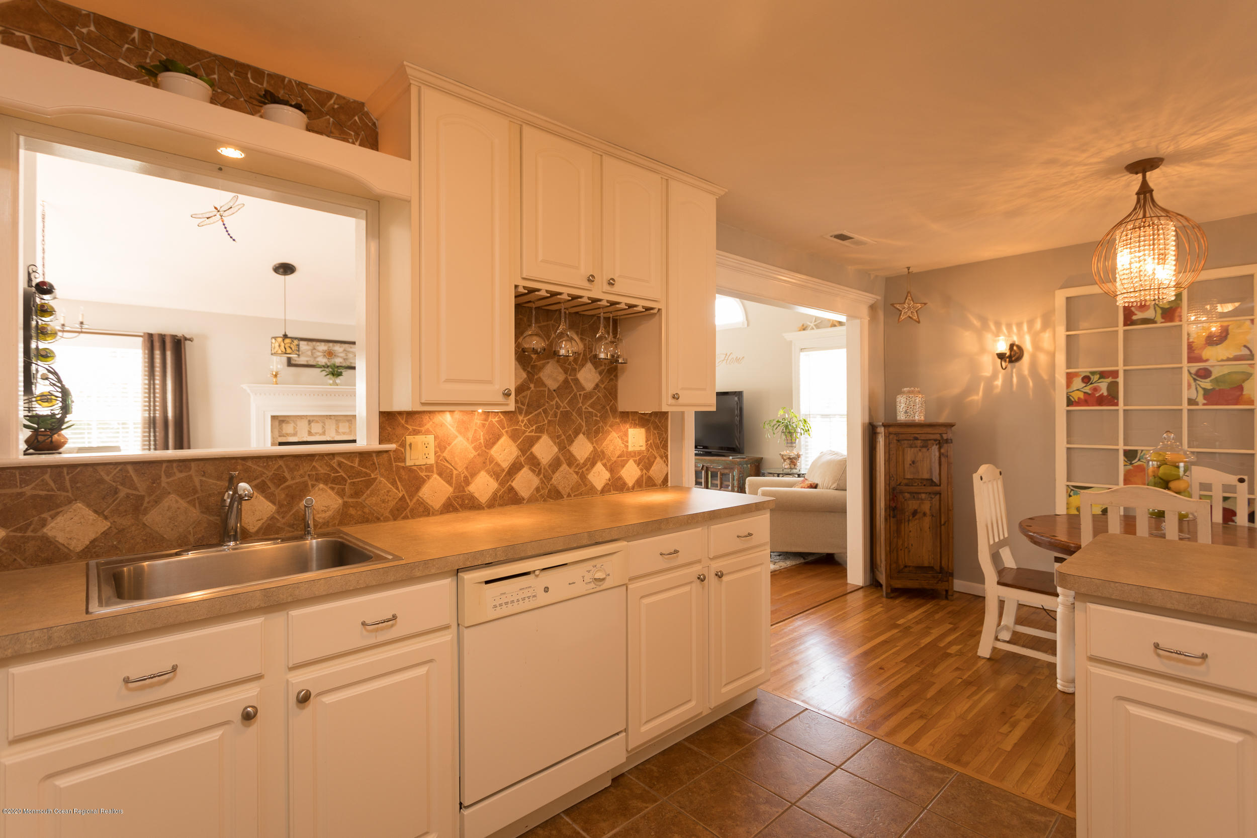 326 Privateer Road Manahawkin, NJ 08050 - Photo 7 of 34 Kitchen 3