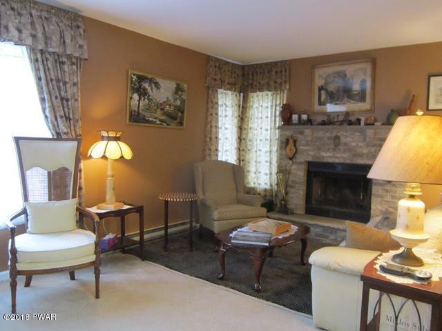116 Maple Leaf Road Lackawaxen, PA 18435 - Photo 8 of 42 9.Living room with Fireplace