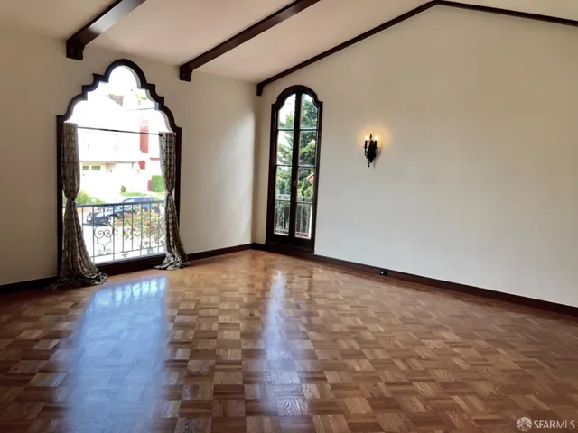 $7,500 | Avenue, San Francisco, CA 94122