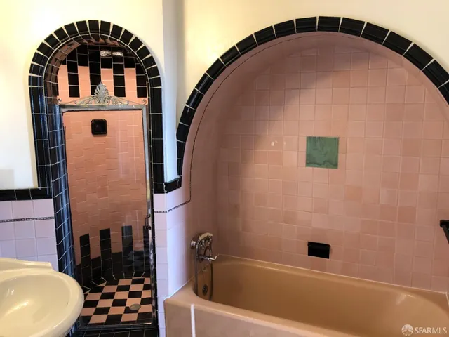 $7,500 | Avenue, San Francisco, CA 94122