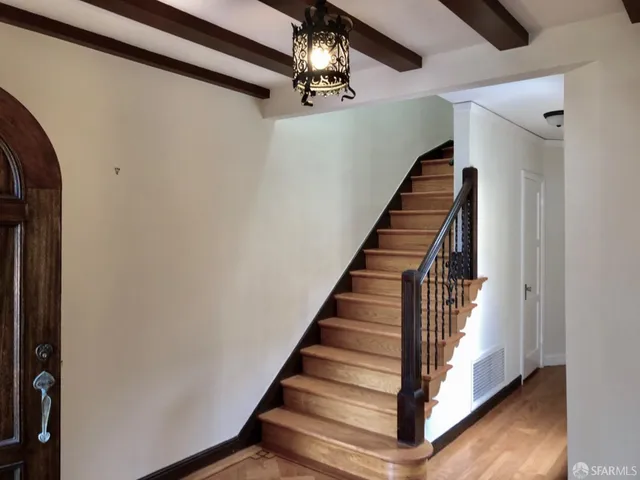 $7,500 | Avenue, San Francisco, CA 94122