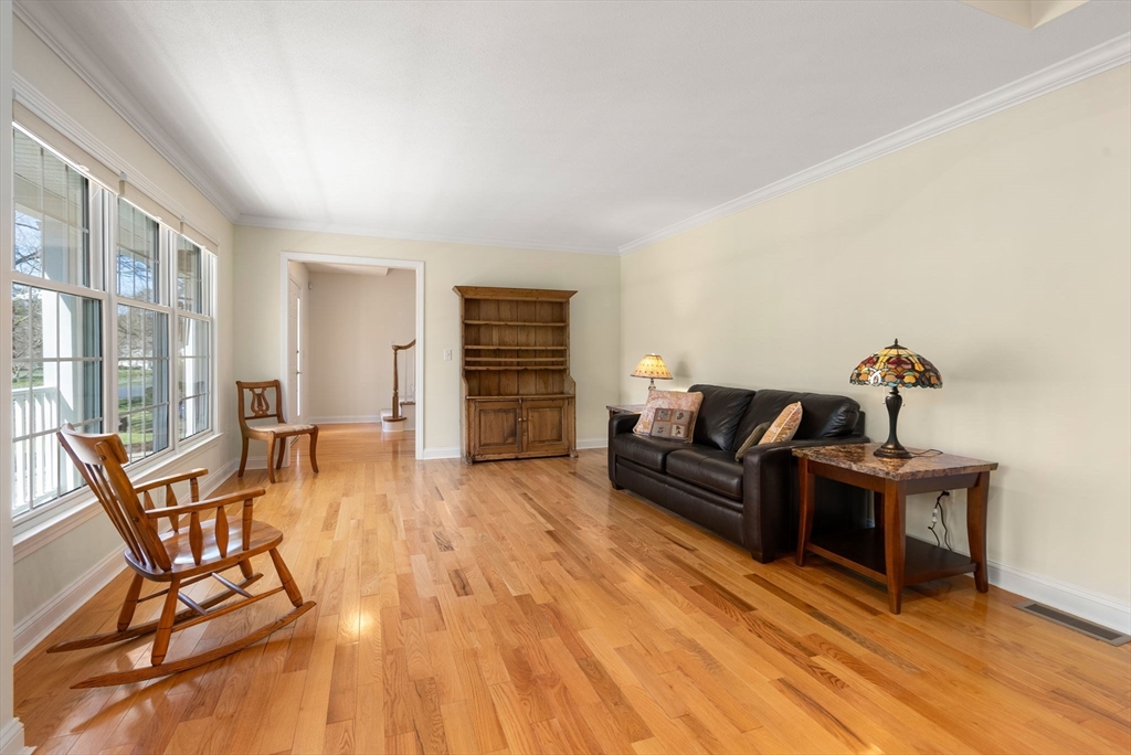 70 Salem Road Longmeadow, MA 01106 - Photo 8 of 41 Gallery Image 8