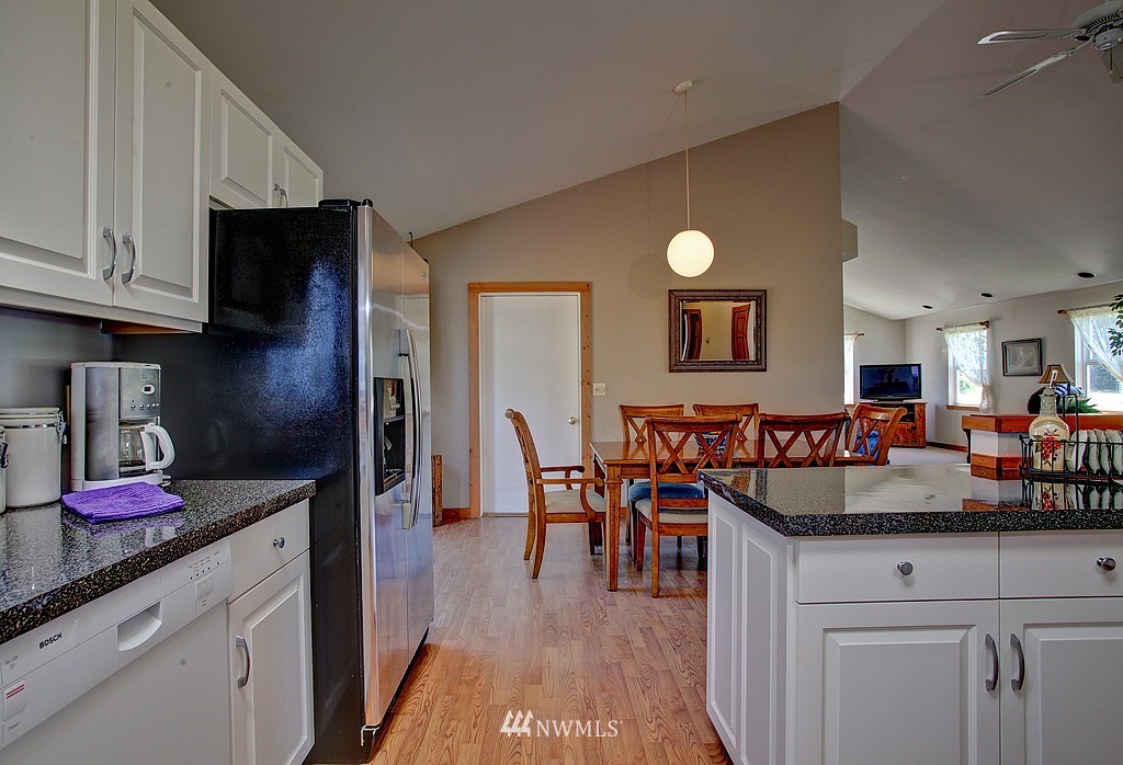 20922 Pugh Road Northeast Poulsbo, WA 98370 - Photo 11 of 21 Gallery Image 11