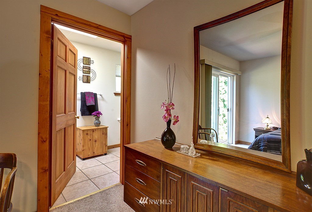 20922 Pugh Road Northeast Poulsbo, WA 98370 - Photo 13 of 21 Gallery Image 13
