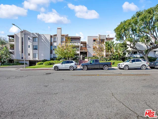 a car parked in front of a building