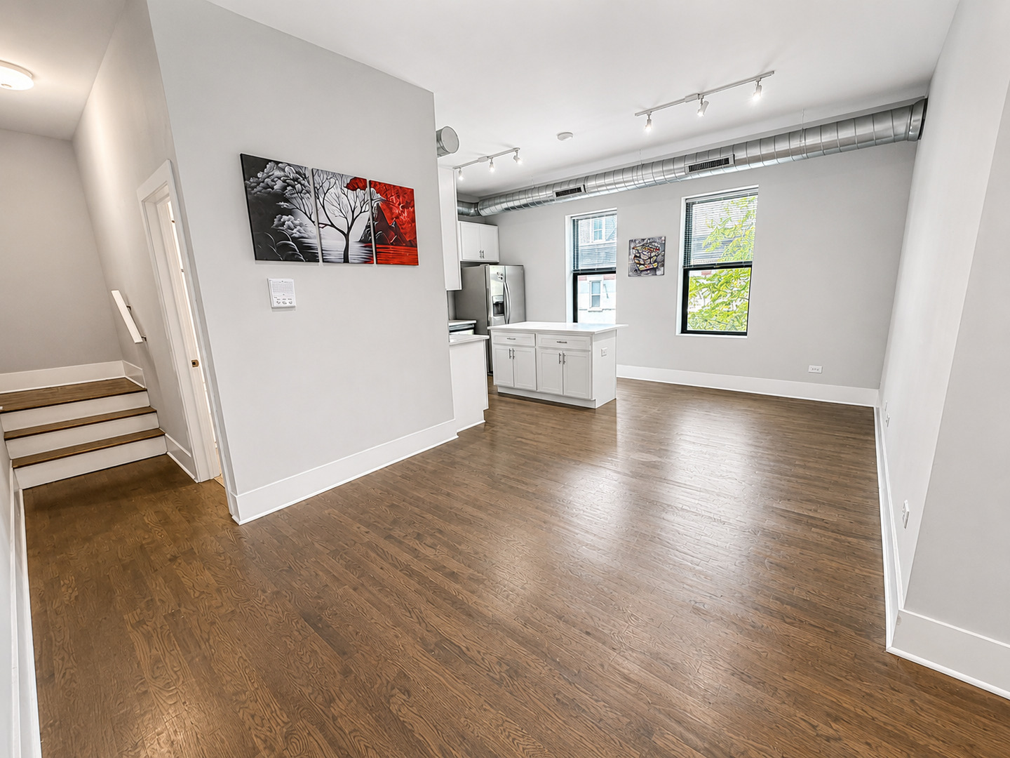 1044 West 18th Street, Unit 3R Chicago, IL 60608 - Photo 4 of 10