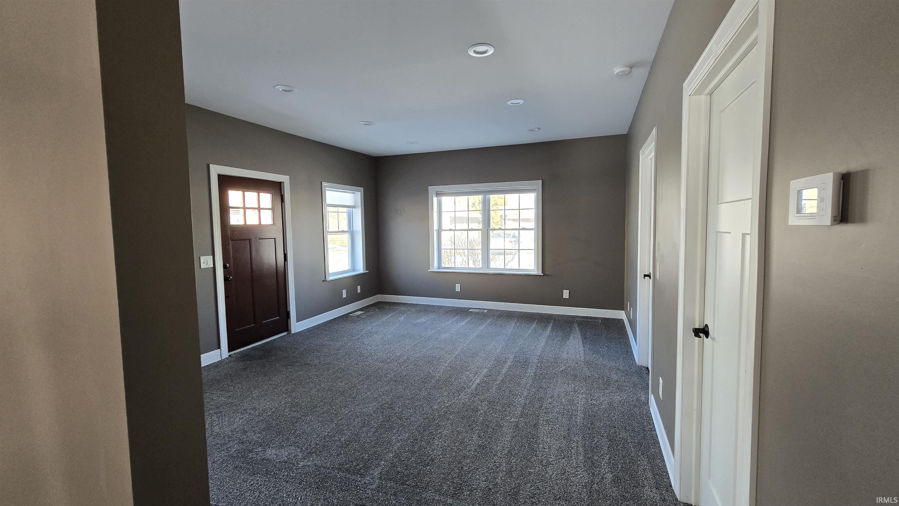 111 Carlin Street Auburn, IN 46706 - Photo 5 of 11