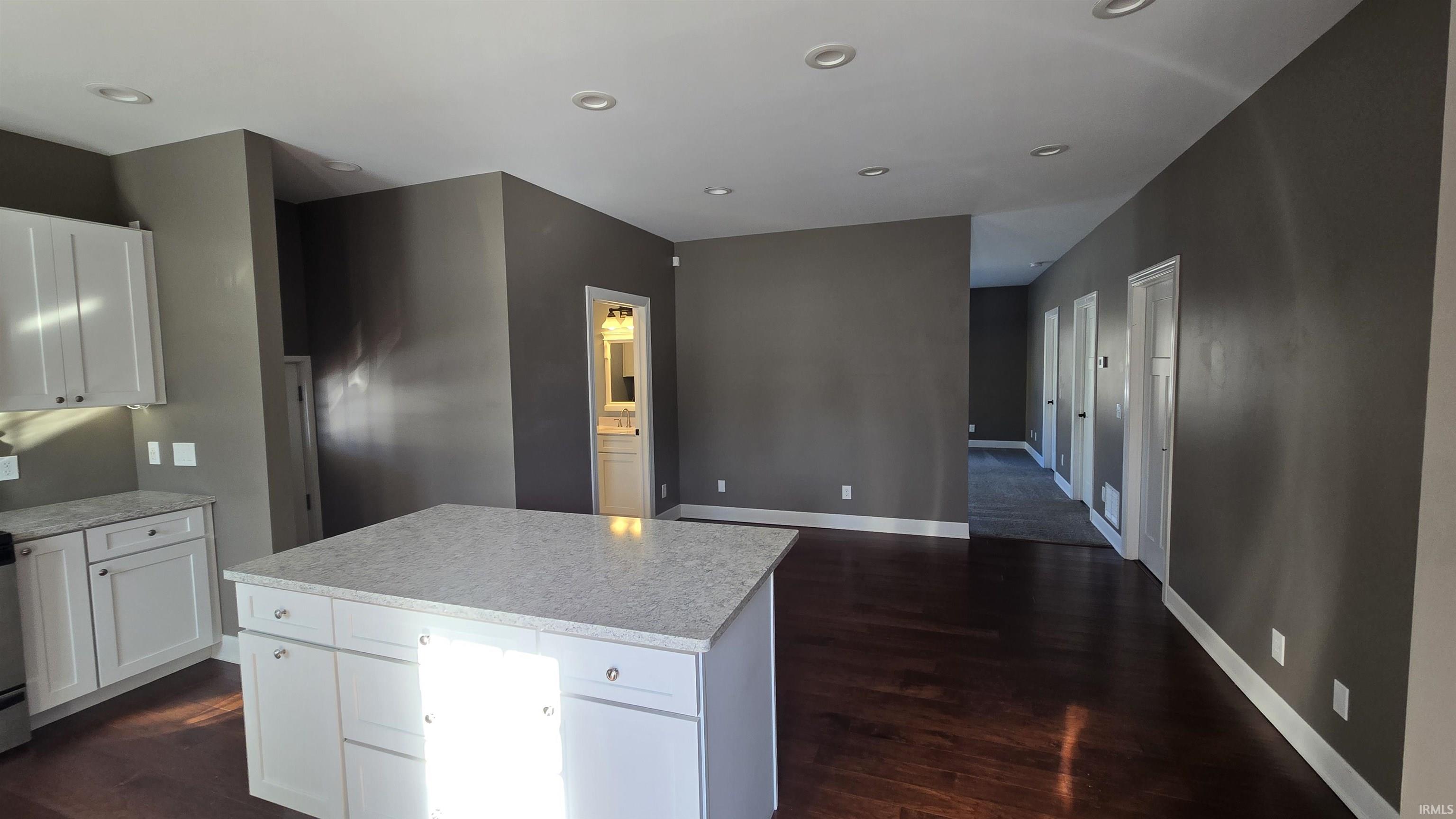 111 Carlin Street Auburn, IN 46706 - Photo 6 of 11