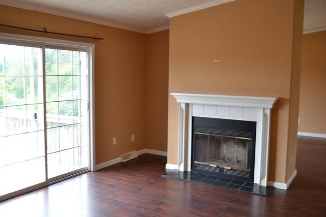 1528 Merriman Way Road Moneta, VA 24121 - Photo 5 of 21 living room
