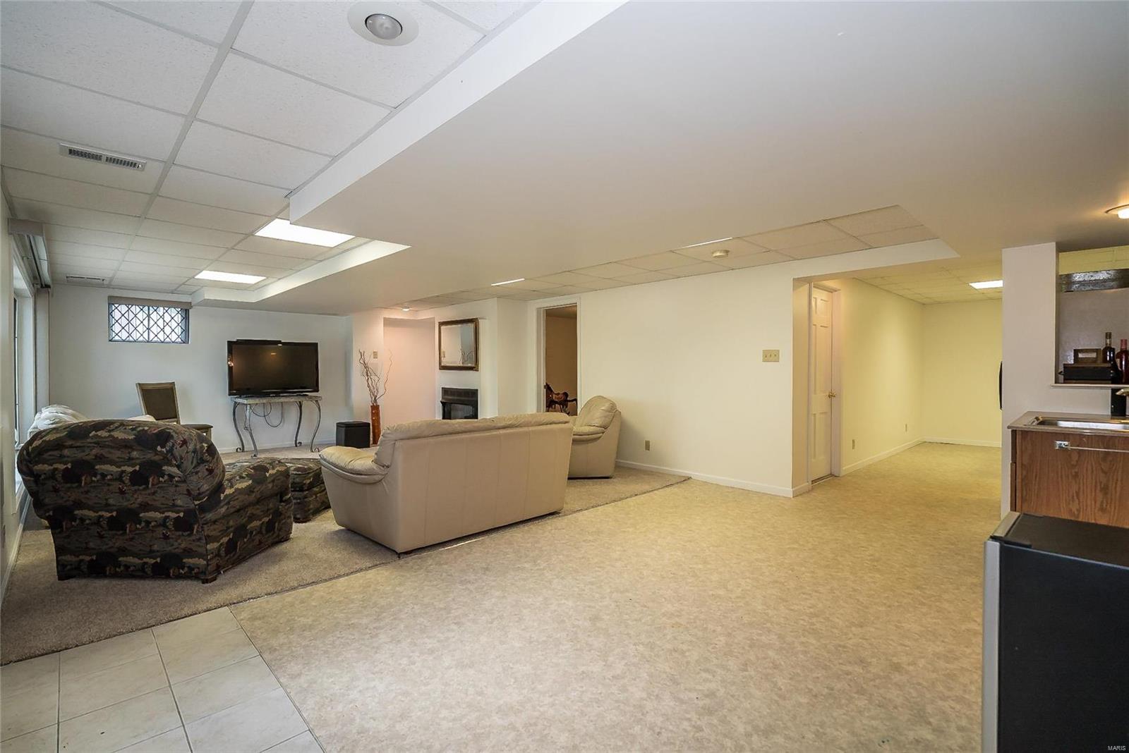 5045 Theiss Road St. Louis, MO 63128 - Photo 50 of 73 Gallery Image 50