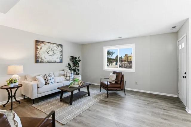 $265,000 | 15730 Griffon Path, Apple Valley, MN 55124