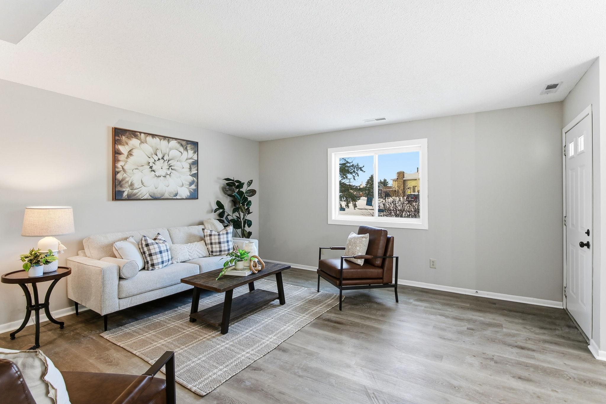 15730 Griffon Path Apple Valley, MN 55124 - Photo 5 of 26